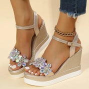 Zomerse dames sandalen met sleehak - Murphy