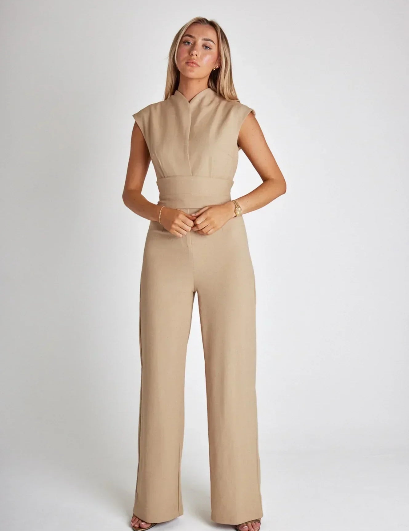 Chicdresscamel1.webp