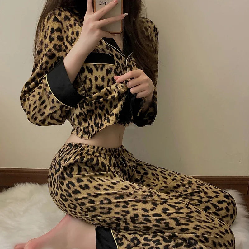 Tweedelige pyjamaset met luipaardprint - Nora