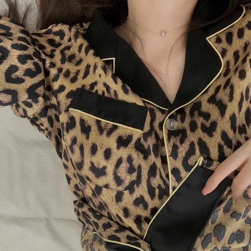 Tweedelige pyjamaset met luipaardprint - Nora