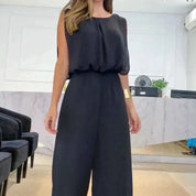 Arila - Zwarte modieuze jumpsuit