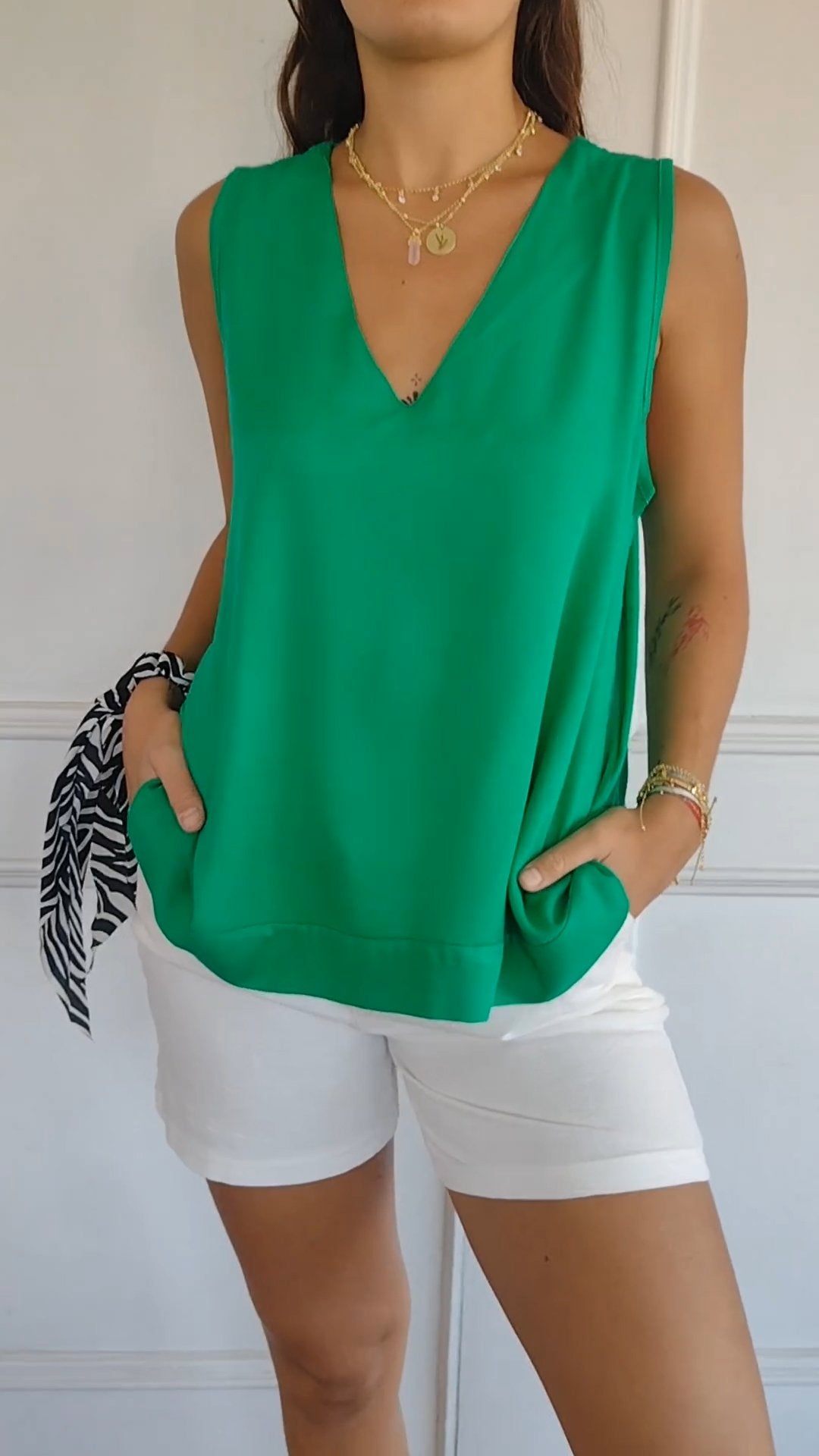 Elegante mouwloze top met v-hals - Nellie