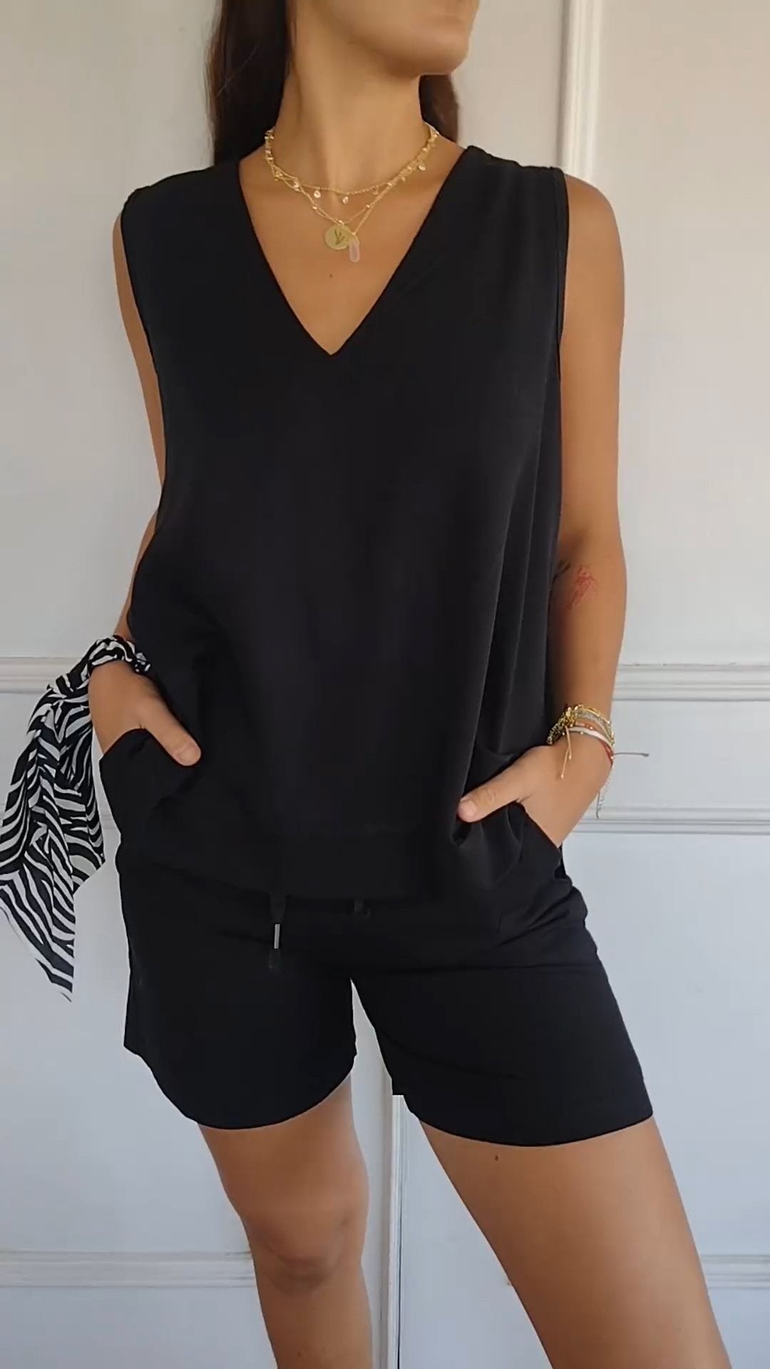 Elegante mouwloze top met v-hals - Nellie