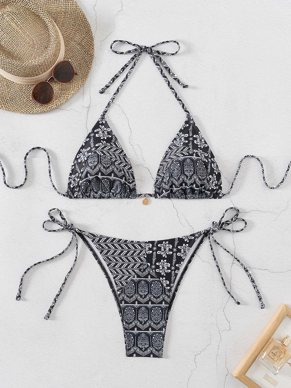 Stijlvolle bikini met bloemen- en geoprint - Louise